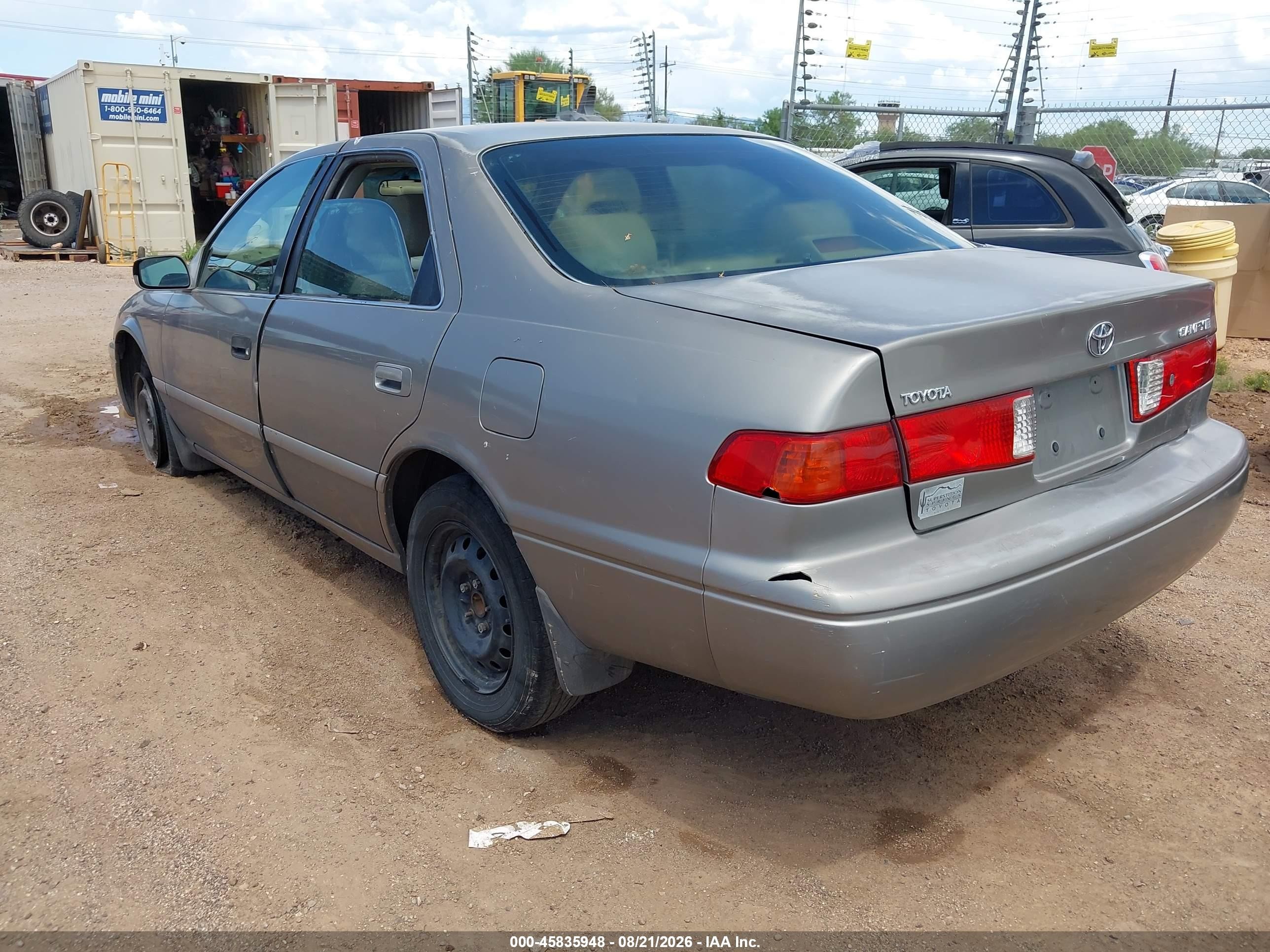2001 Toyota Camry Le Champagne vin: 4T1BG22K51U096972