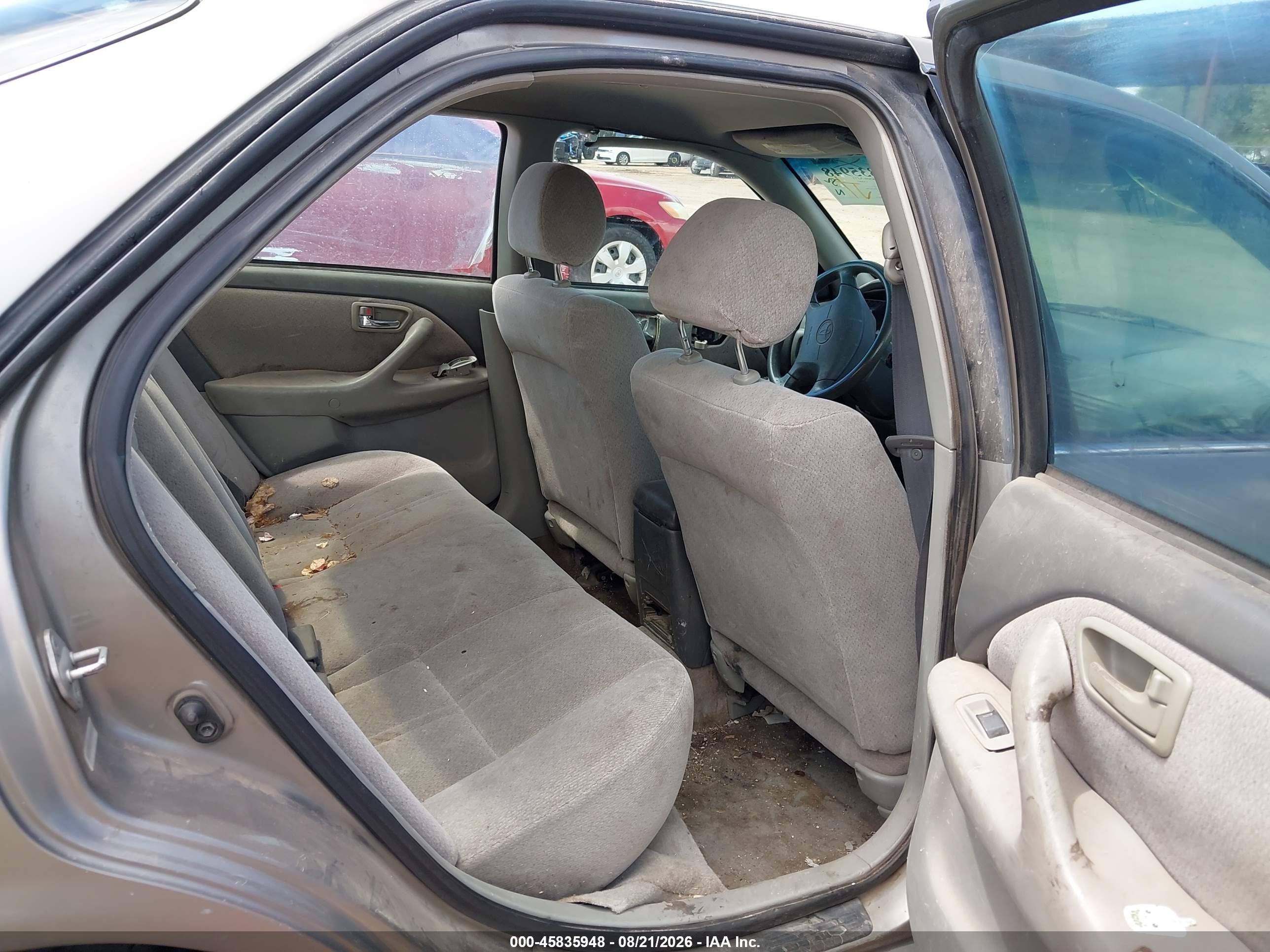 2001 Toyota Camry Le Champagne vin: 4T1BG22K51U096972