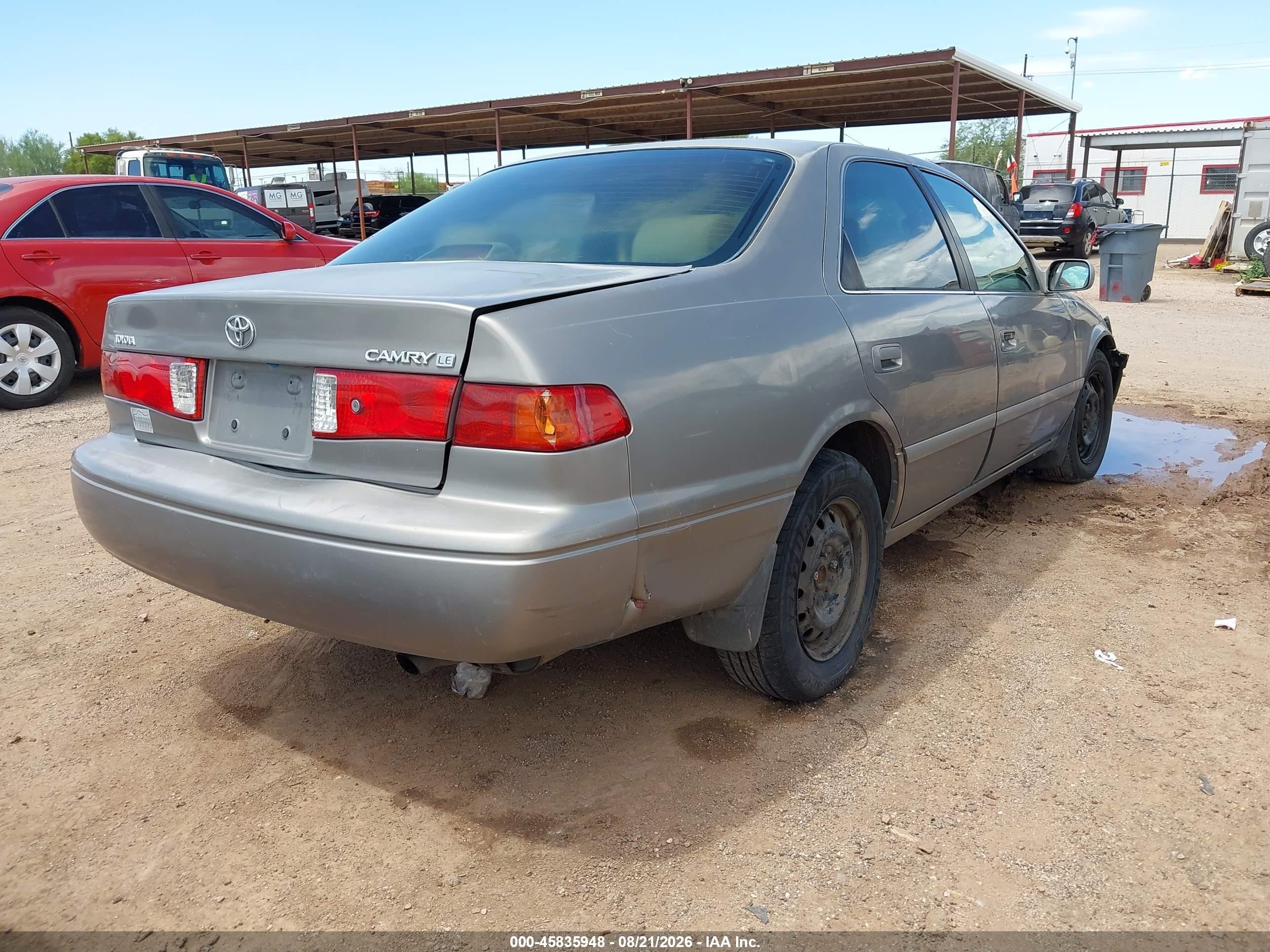 2001 Toyota Camry Le Champagne vin: 4T1BG22K51U096972