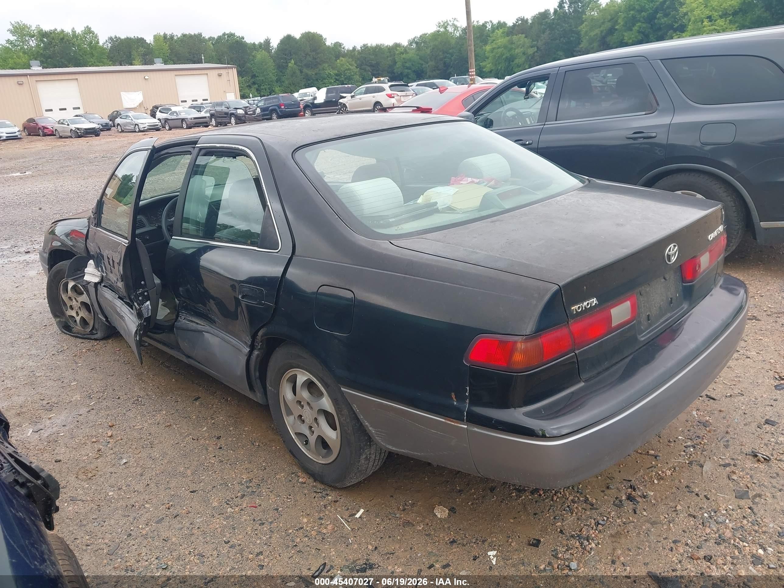 1997 Toyota Camry Le Black vin: 4T1BG22K5VU170719