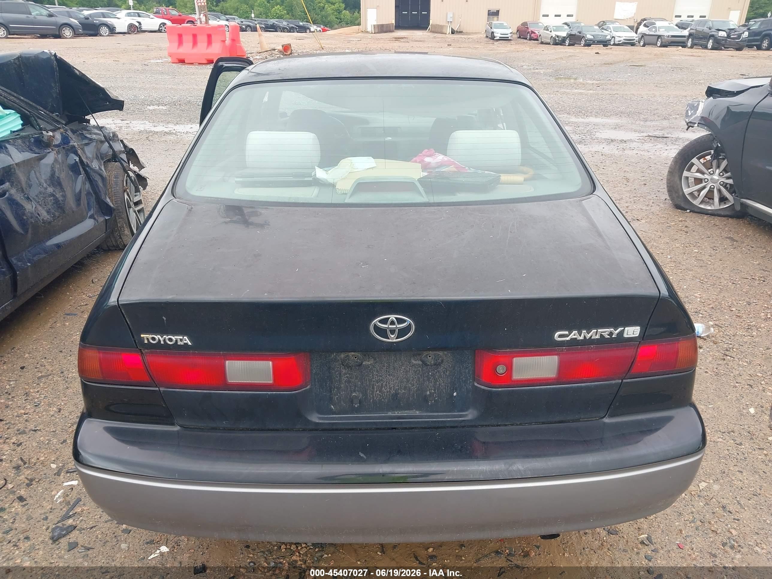 1997 Toyota Camry Le Black vin: 4T1BG22K5VU170719