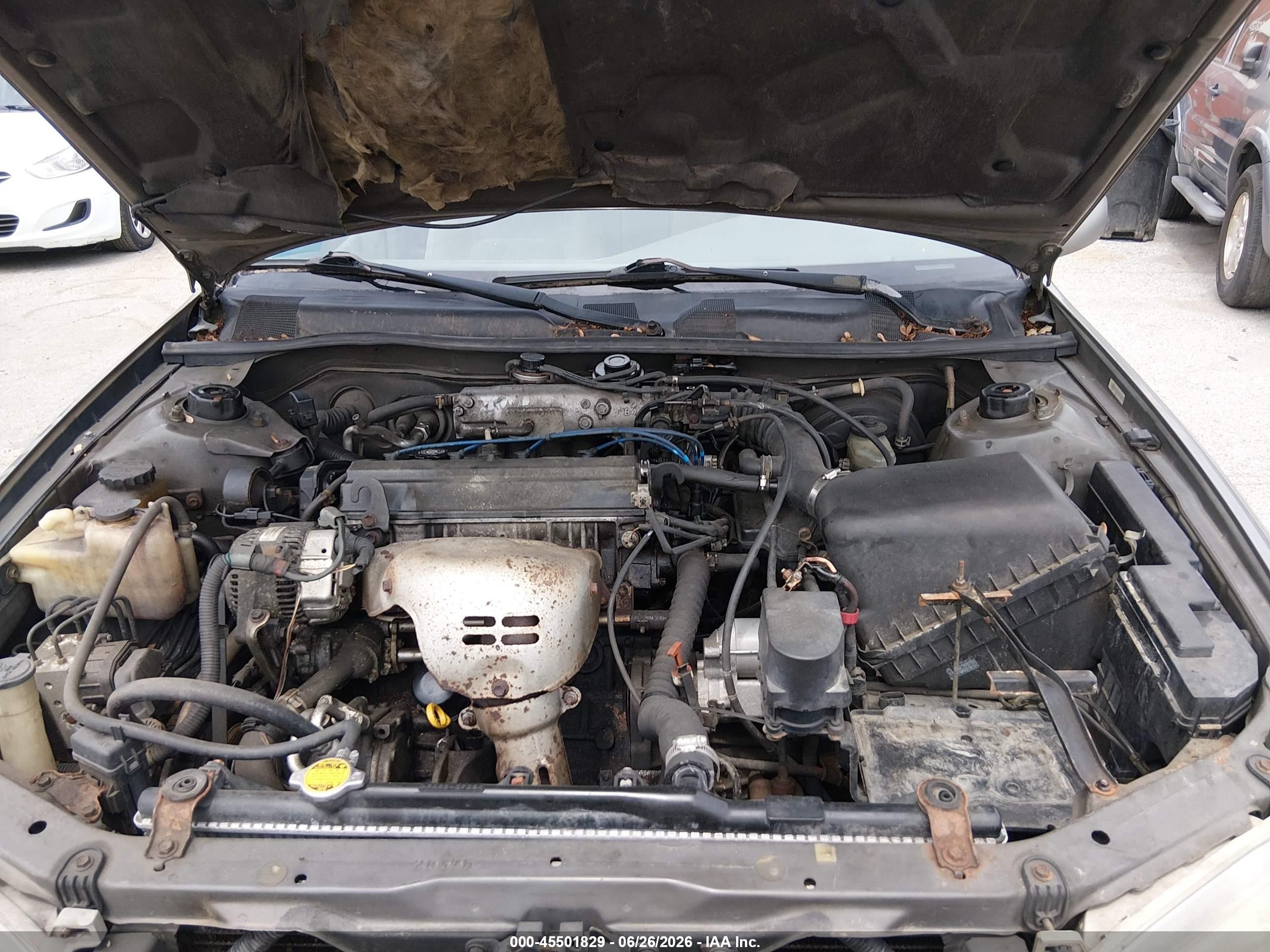 1998 Toyota Camry Le Gray vin: 4T1BG22K5WU380190