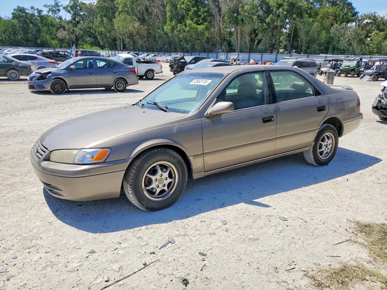1999 Toyota Camry Le Tan vin: 4T1BG22K5XU523656