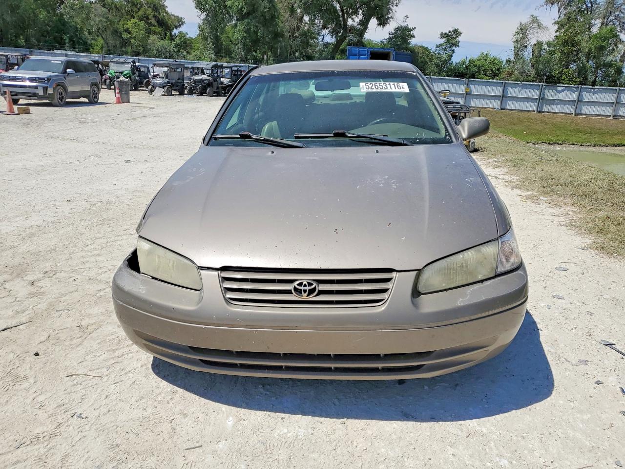 1999 Toyota Camry Le Tan vin: 4T1BG22K5XU523656
