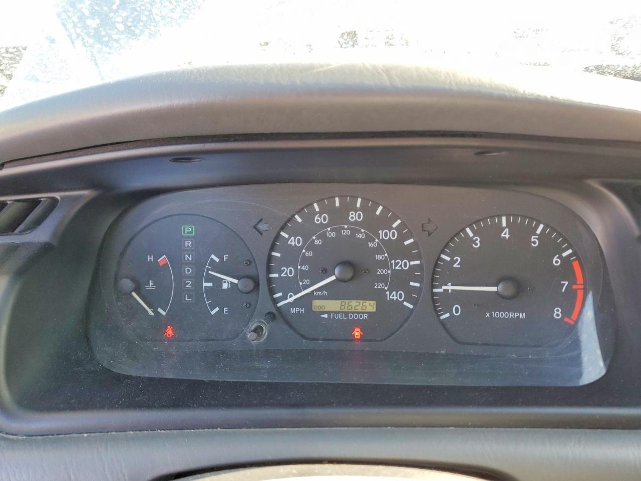 2000 Toyota Camry Ce Silver vin: 4T1BG22K5YU013972