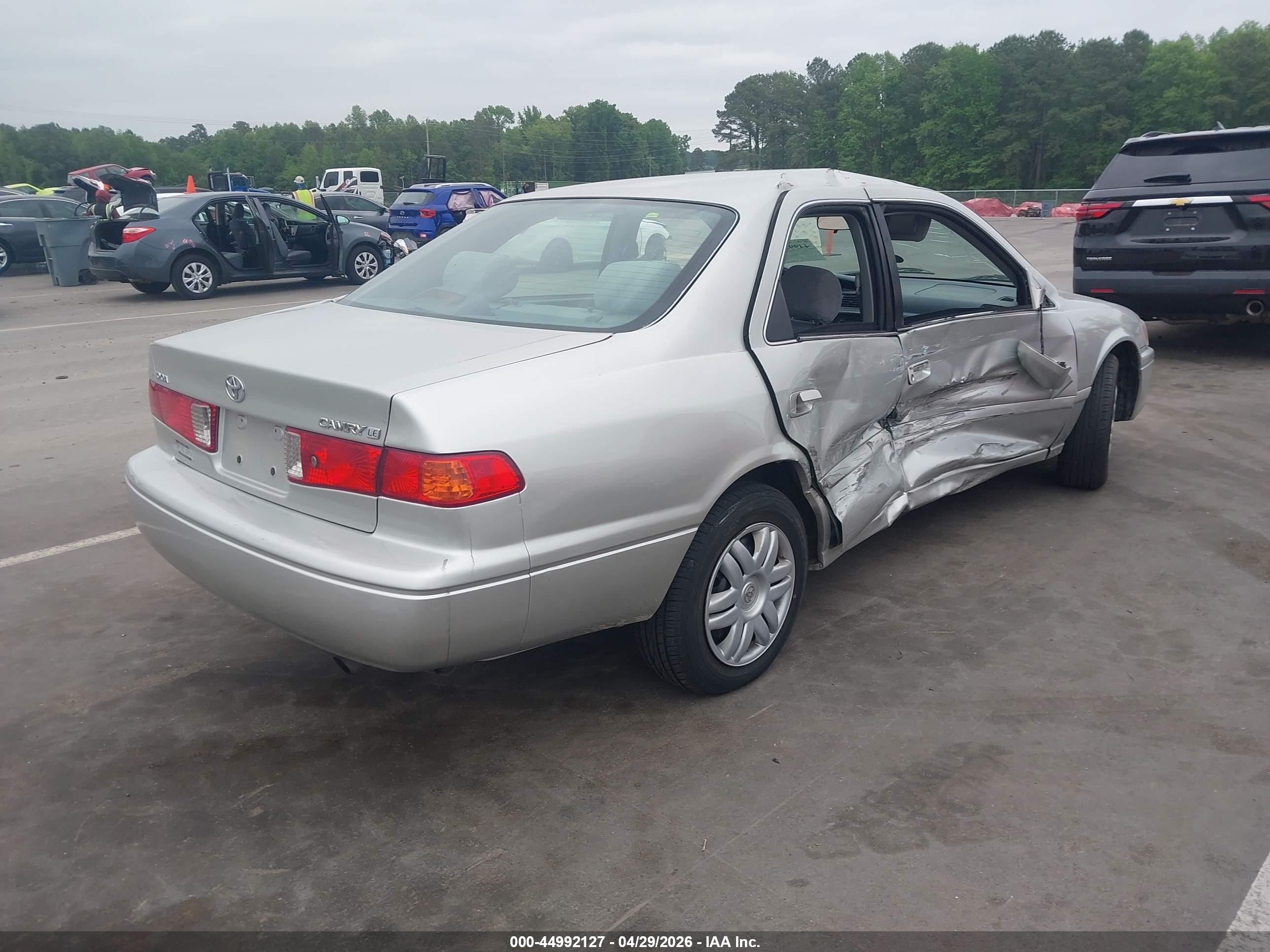 2001 Toyota Camry Ce/le/xle Silver vin: 4T1BG22K61U074589