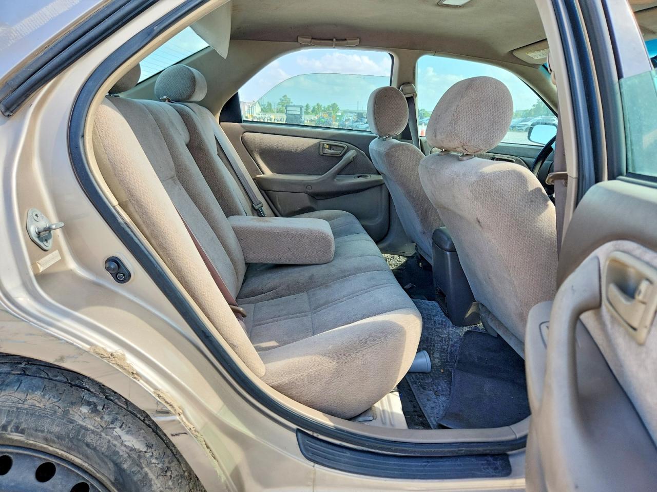 2001 Toyota Camry Silver vin: 4T1BG22K61U833919