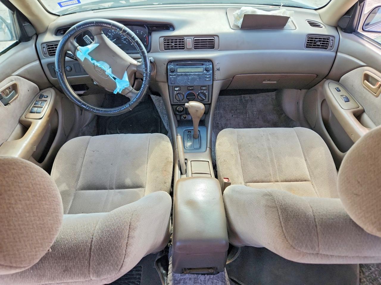 2001 Toyota Camry Silver vin: 4T1BG22K61U833919