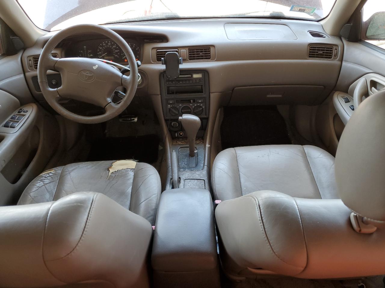 1997 Toyota Camry Ce Red vin: 4T1BG22K6VU048273