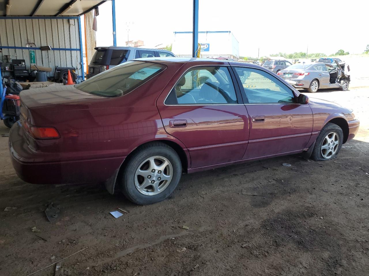 1997 Toyota Camry Ce Red vin: 4T1BG22K6VU048273