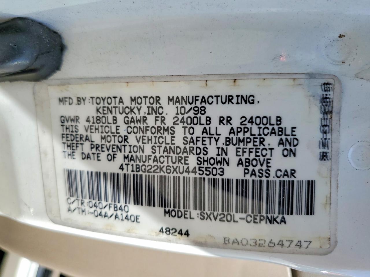 1999 Toyota Camry Le White vin: 4T1BG22K6XU445503