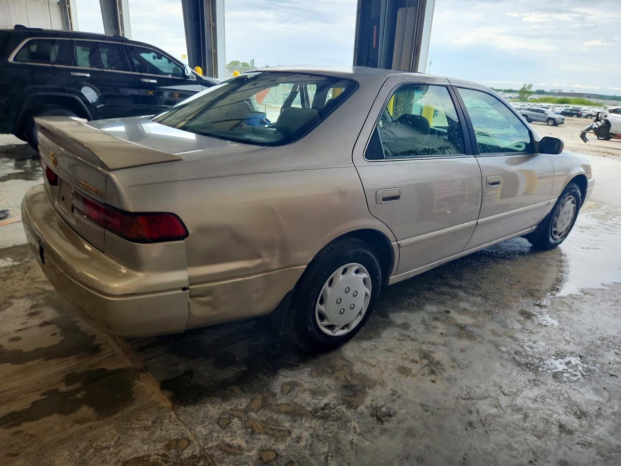 1999 Toyota Camry Tan vin: 4T1BG22K6XU905209