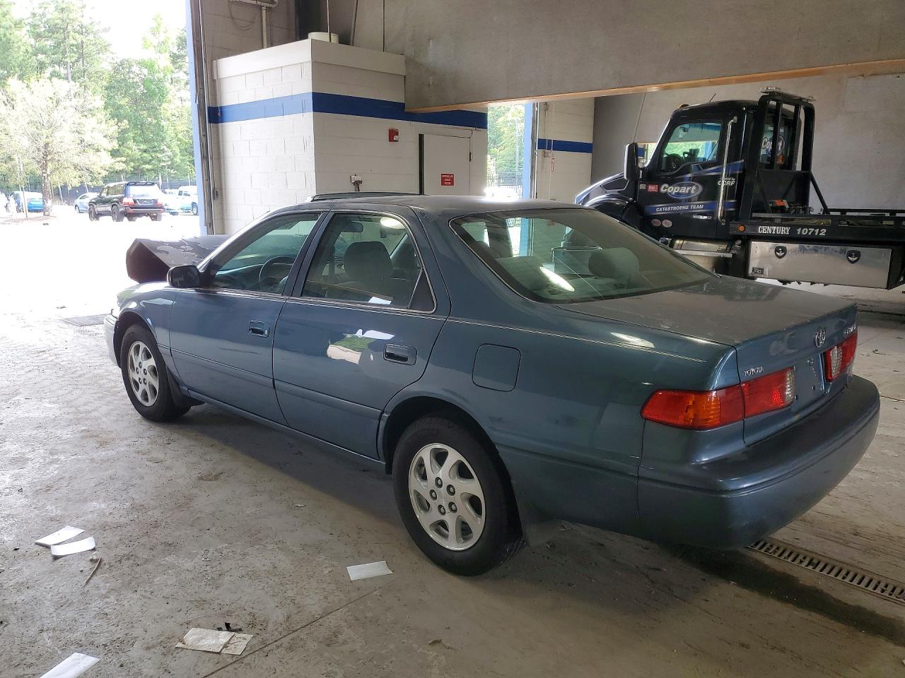 2000 Toyota Camry Le Blue vin: 4T1BG22K6YU743339