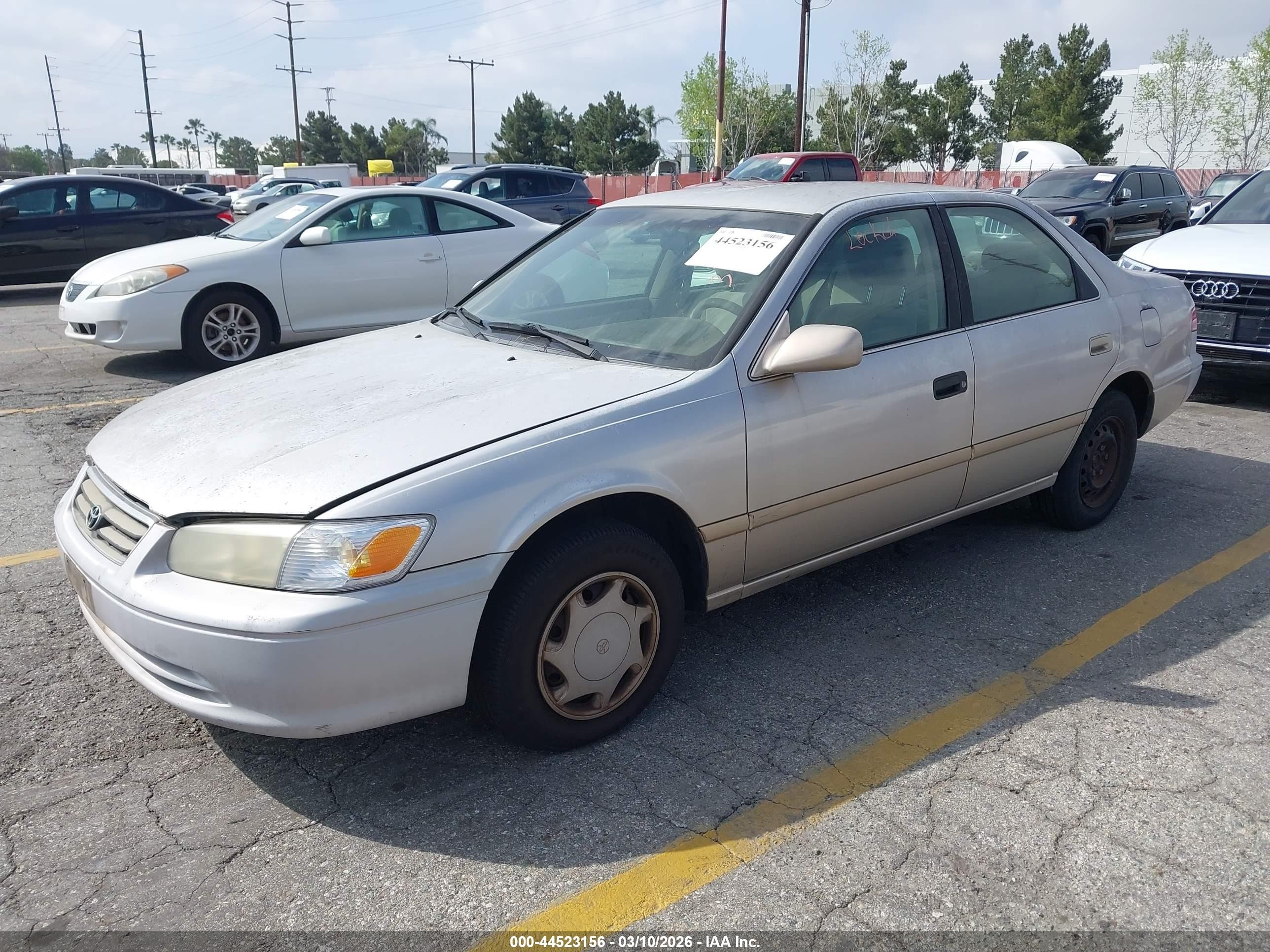 2000 Toyota Camry Ce Gold vin: 4T1BG22K6YU753031