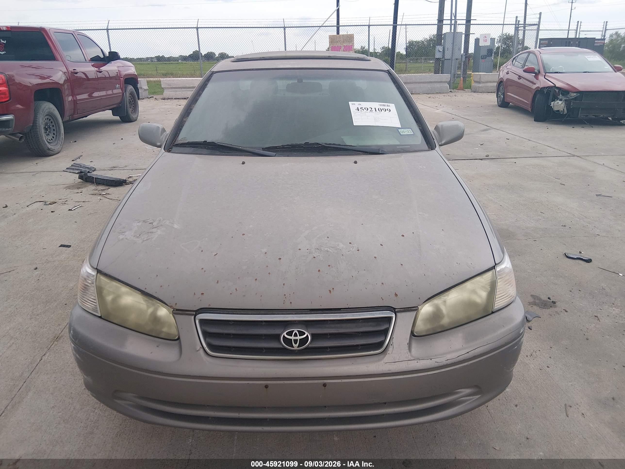 2001 Toyota Camry Le Серебряный vin: 4T1BG22K71U059146