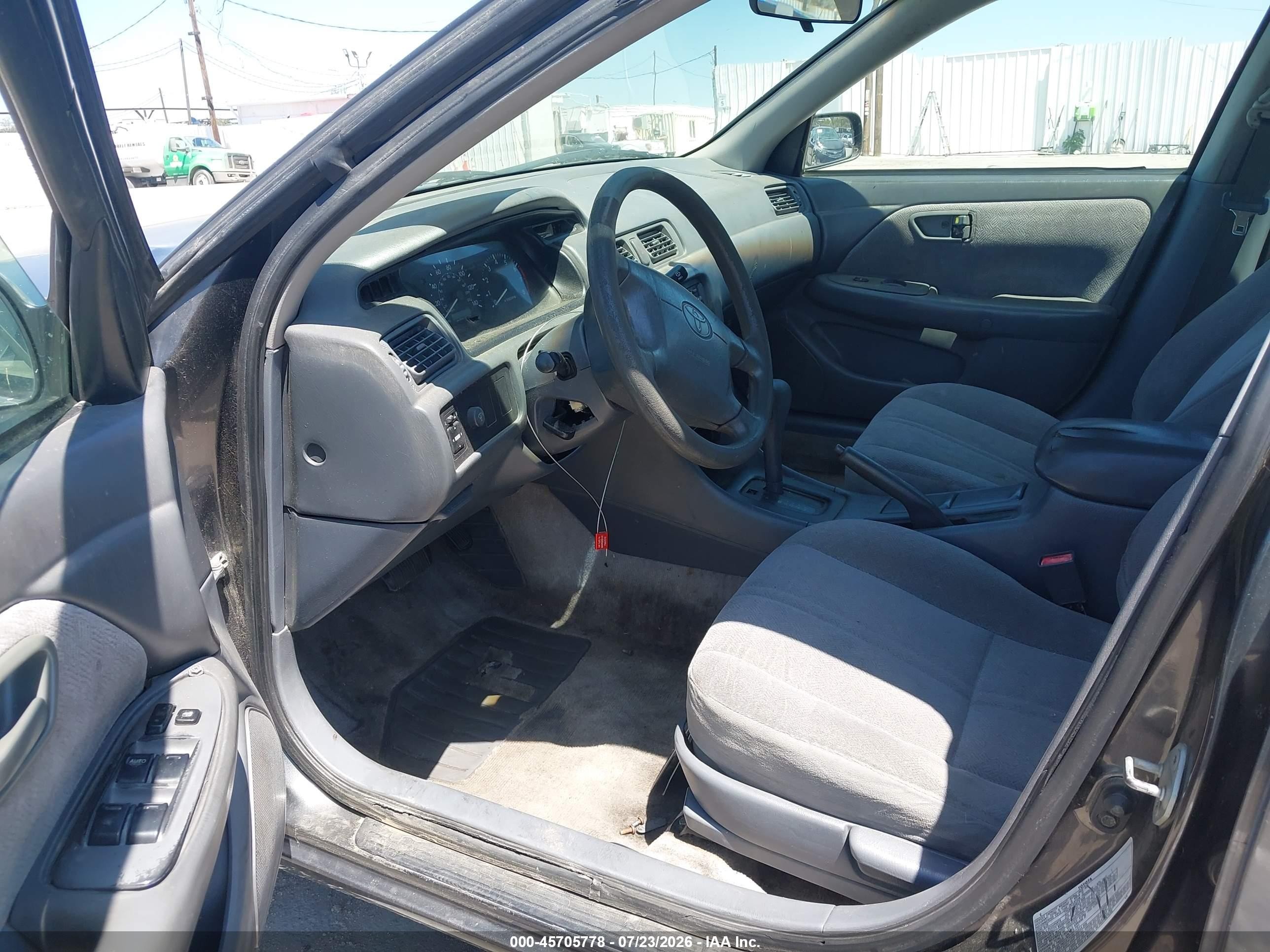 2001 Toyota Camry Ce Gray vin: 4T1BG22K71U853418