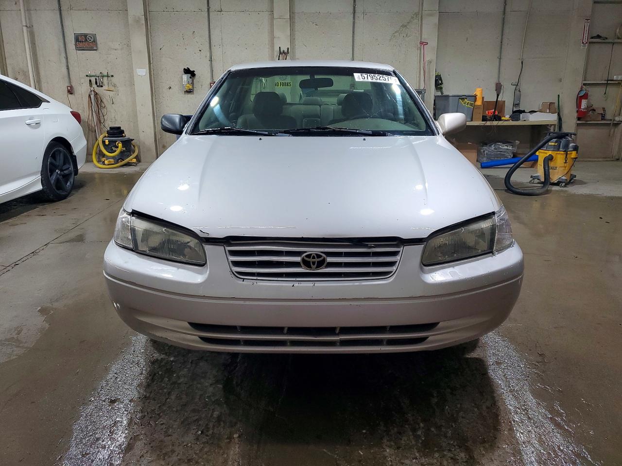 1997 Toyota Camry Le Beige vin: 4T1BG22K7VU053305