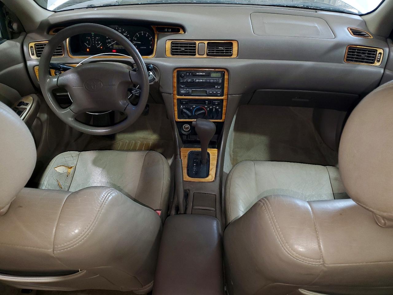 1997 Toyota Camry Le Beige vin: 4T1BG22K7VU053305