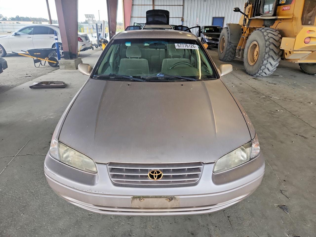 1997 Toyota Camry Le Silver vin: 4T1BG22K7VU781657