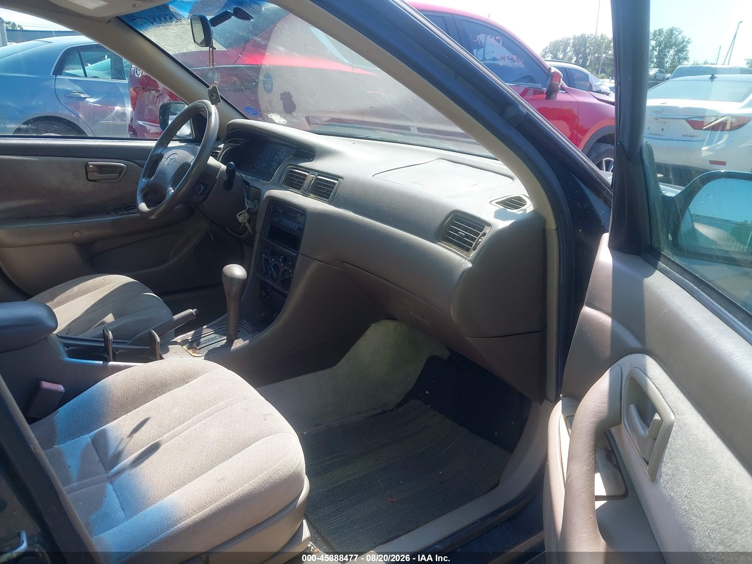 1997 Toyota Camry Le Green vin: 4T1BG22K7VU795235
