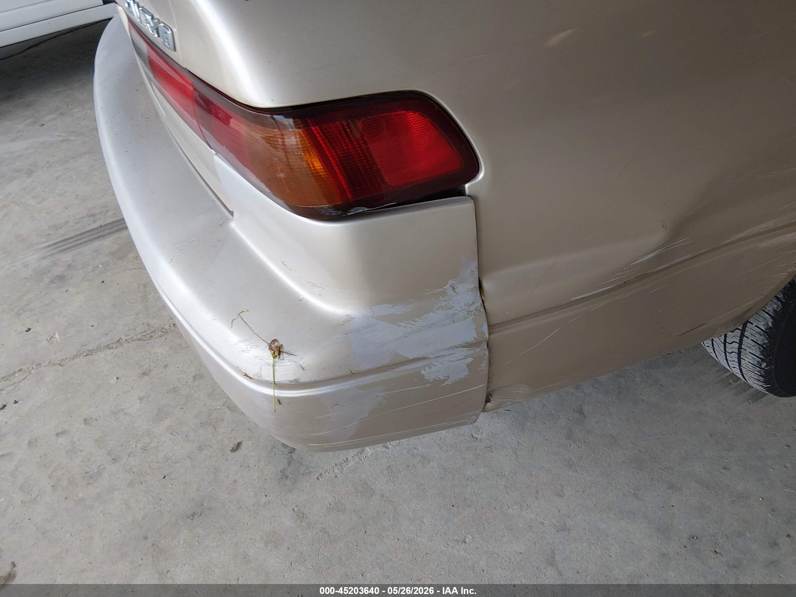 1998 Toyota Camry Le Золотой vin: 4T1BG22K7WU329063