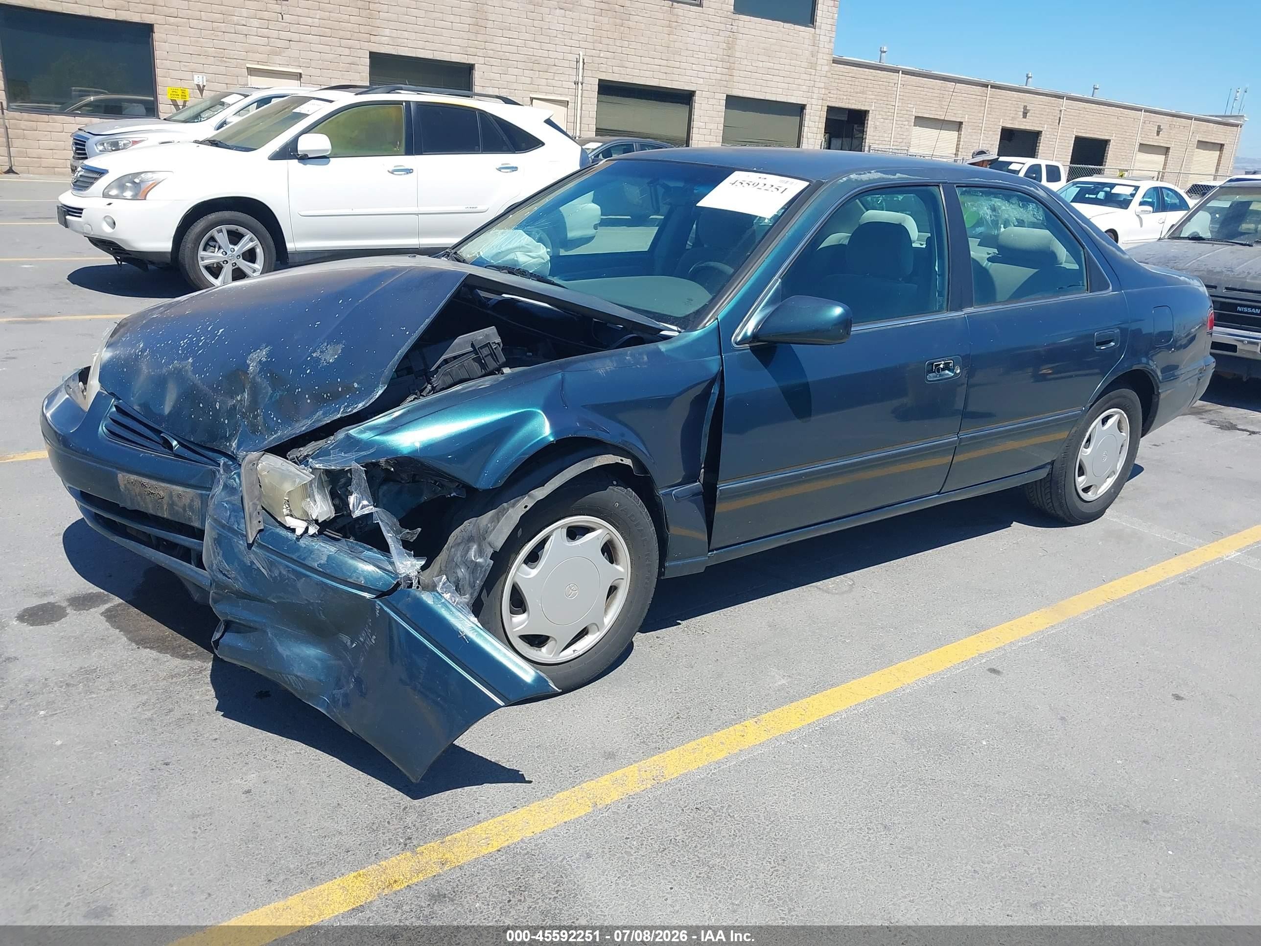 1998 Toyota Camry Ce Green vin: 4T1BG22K7WU857363