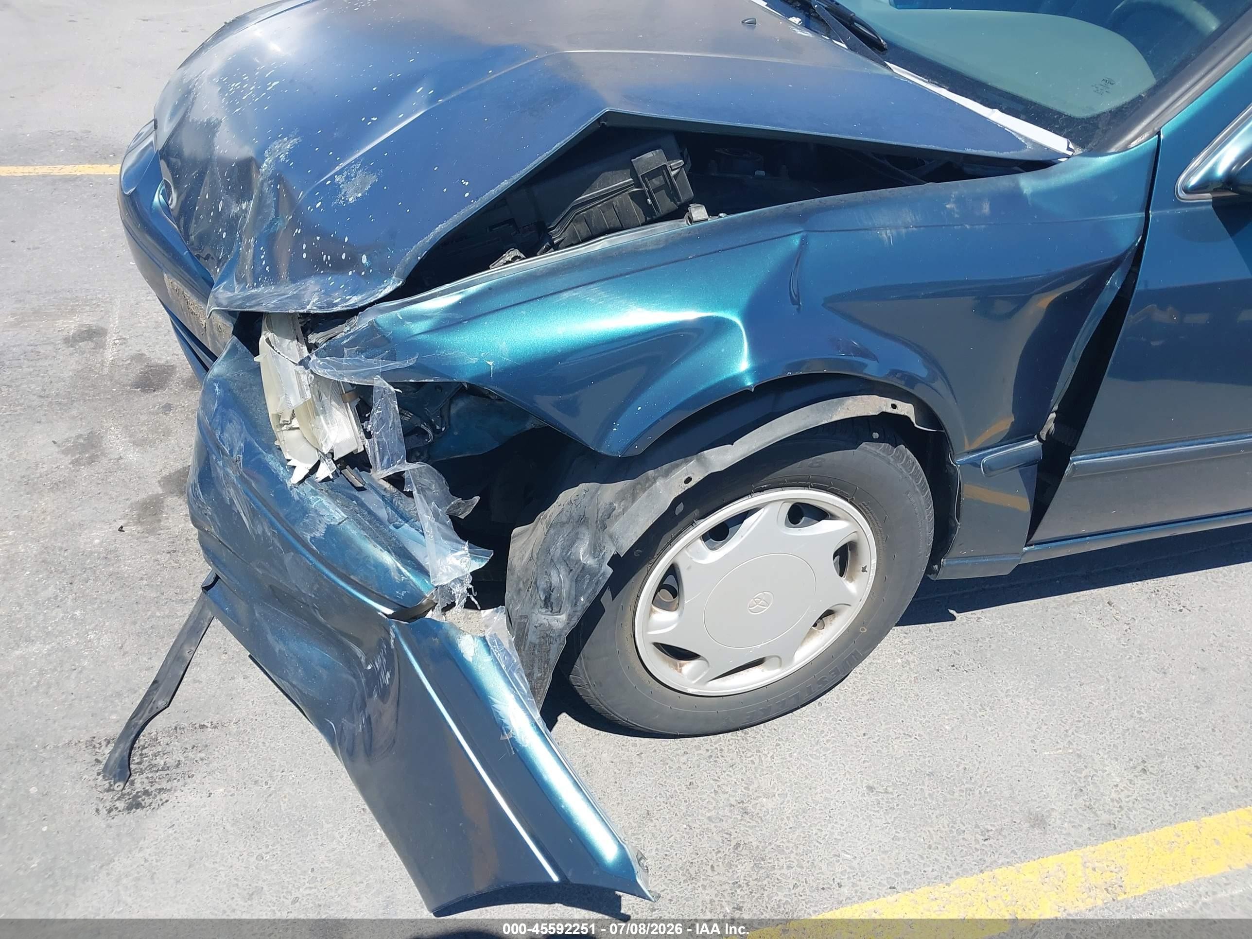 1998 Toyota Camry Ce Green vin: 4T1BG22K7WU857363