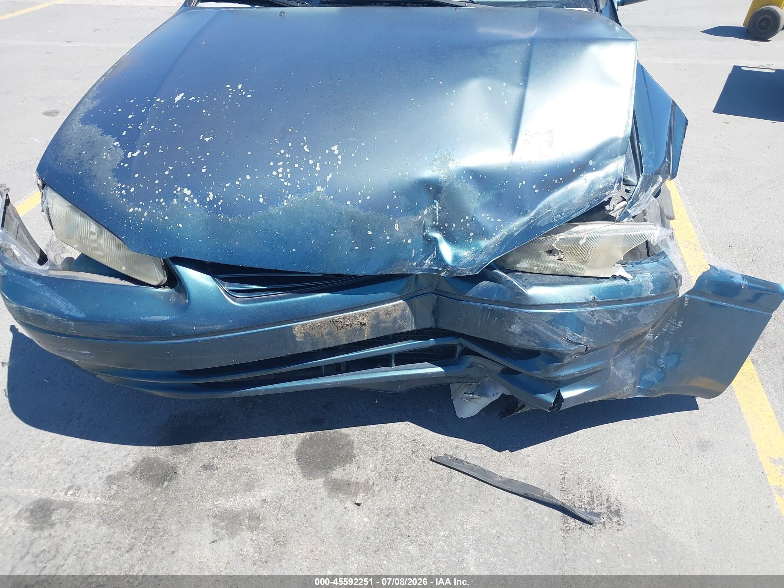 1998 Toyota Camry Ce Green vin: 4T1BG22K7WU857363
