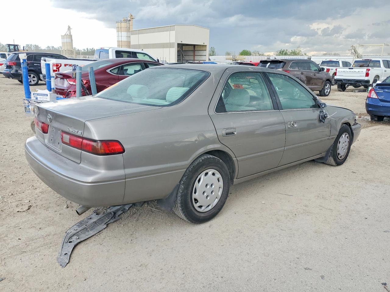 1999 Toyota Camry Le Tan vin: 4T1BG22K7XU507667