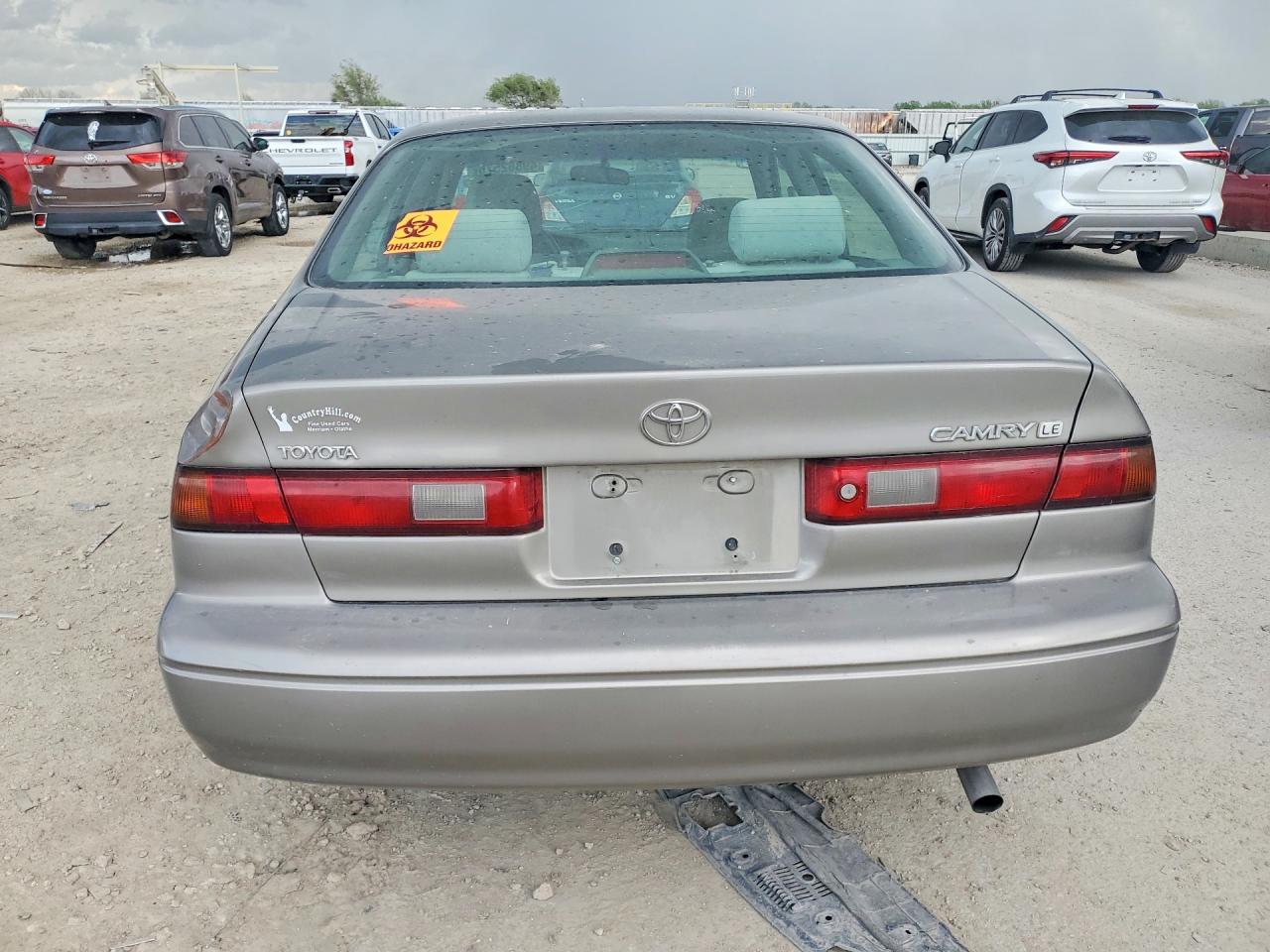 1999 Toyota Camry Le Tan vin: 4T1BG22K7XU507667