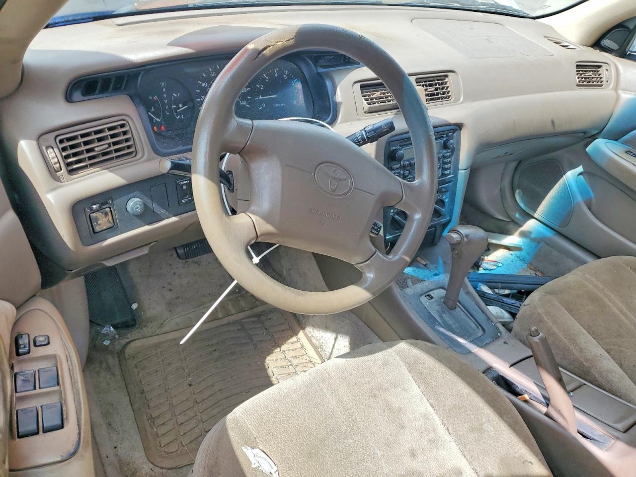 2000 Toyota Camry Le Бежевый vin: 4T1BG22K7YU005100