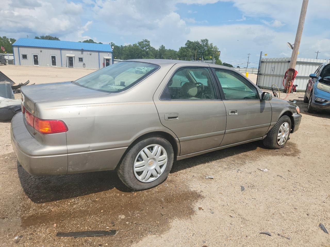 2001 Toyota Camry Le Beige vin: 4T1BG22K81U073797