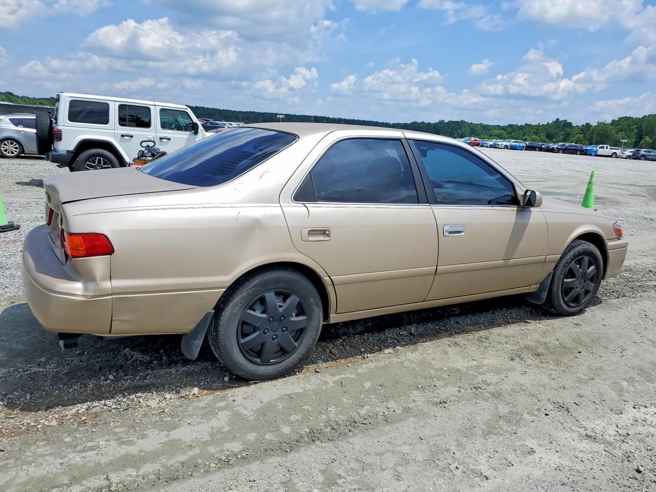 2001 Toyota Camry Le Желто-коричневый vin: 4T1BG22K81U797571