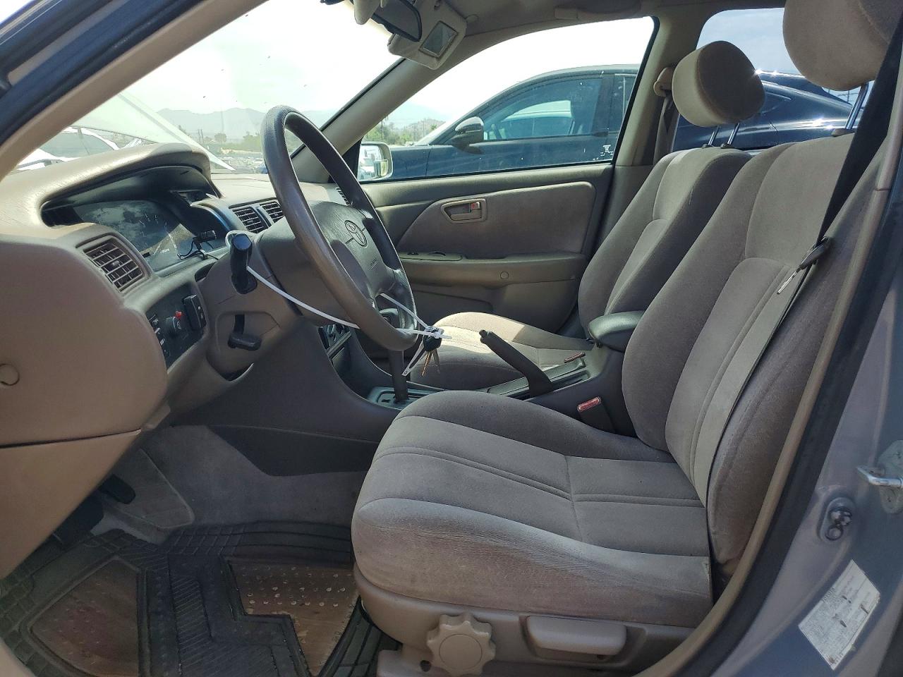 1999 Toyota Camry Le Gray vin: 4T1BG22K8XU519925