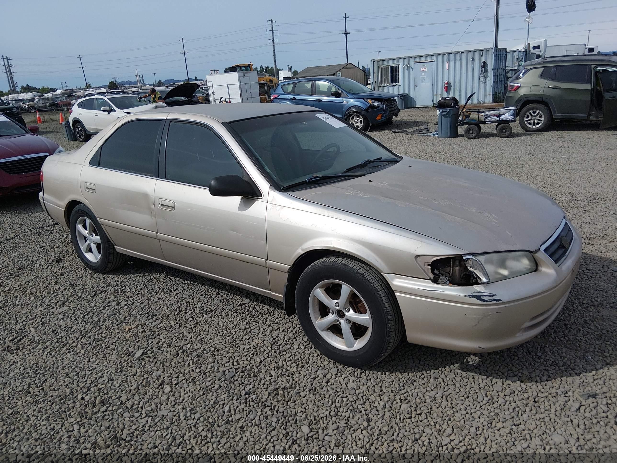 2000 Toyota Camry Le Brown vin: 4T1BG22K8YU624613