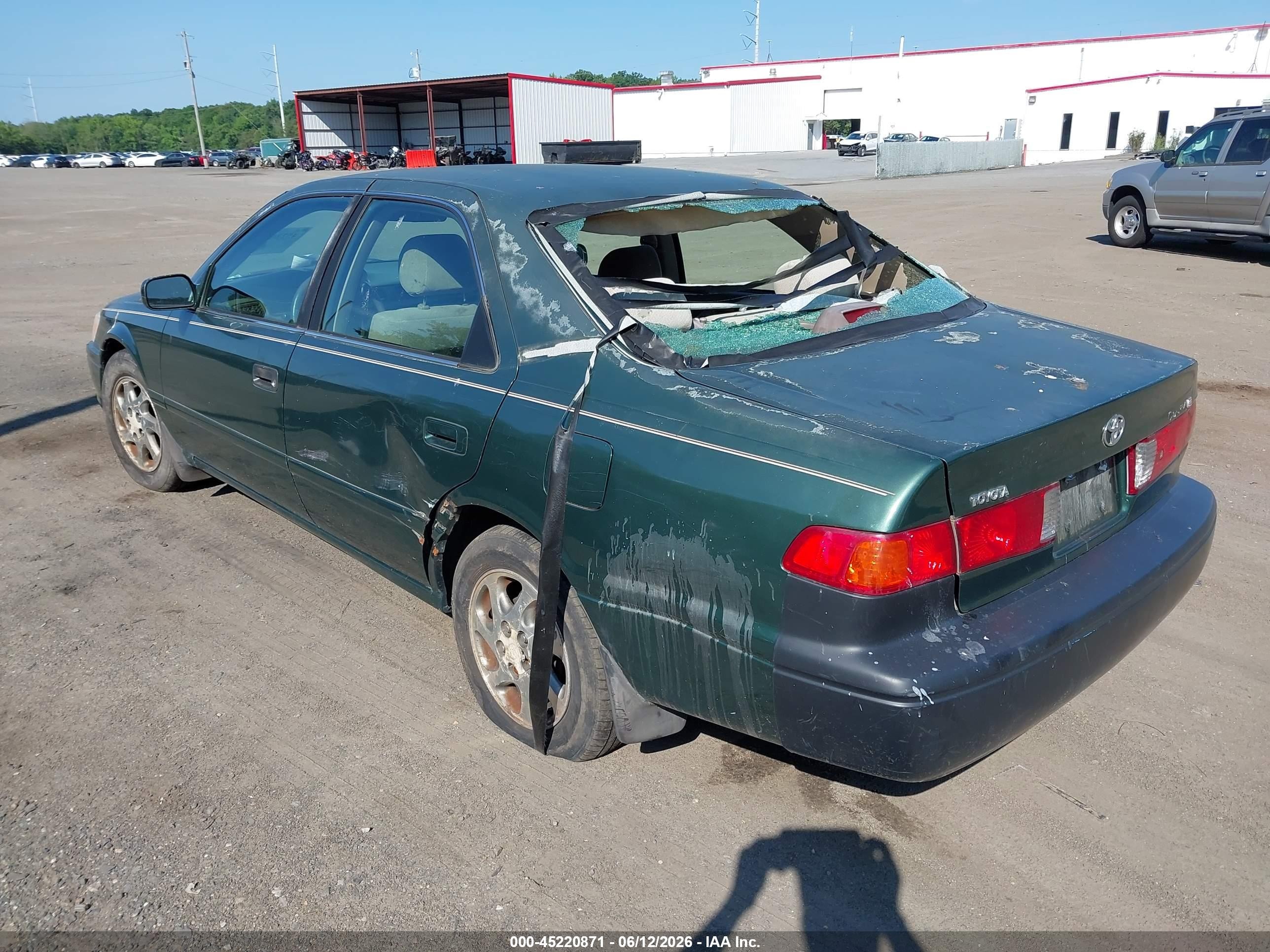 2001 Toyota Camry Le Зеленый vin: 4T1BG22K91U090320