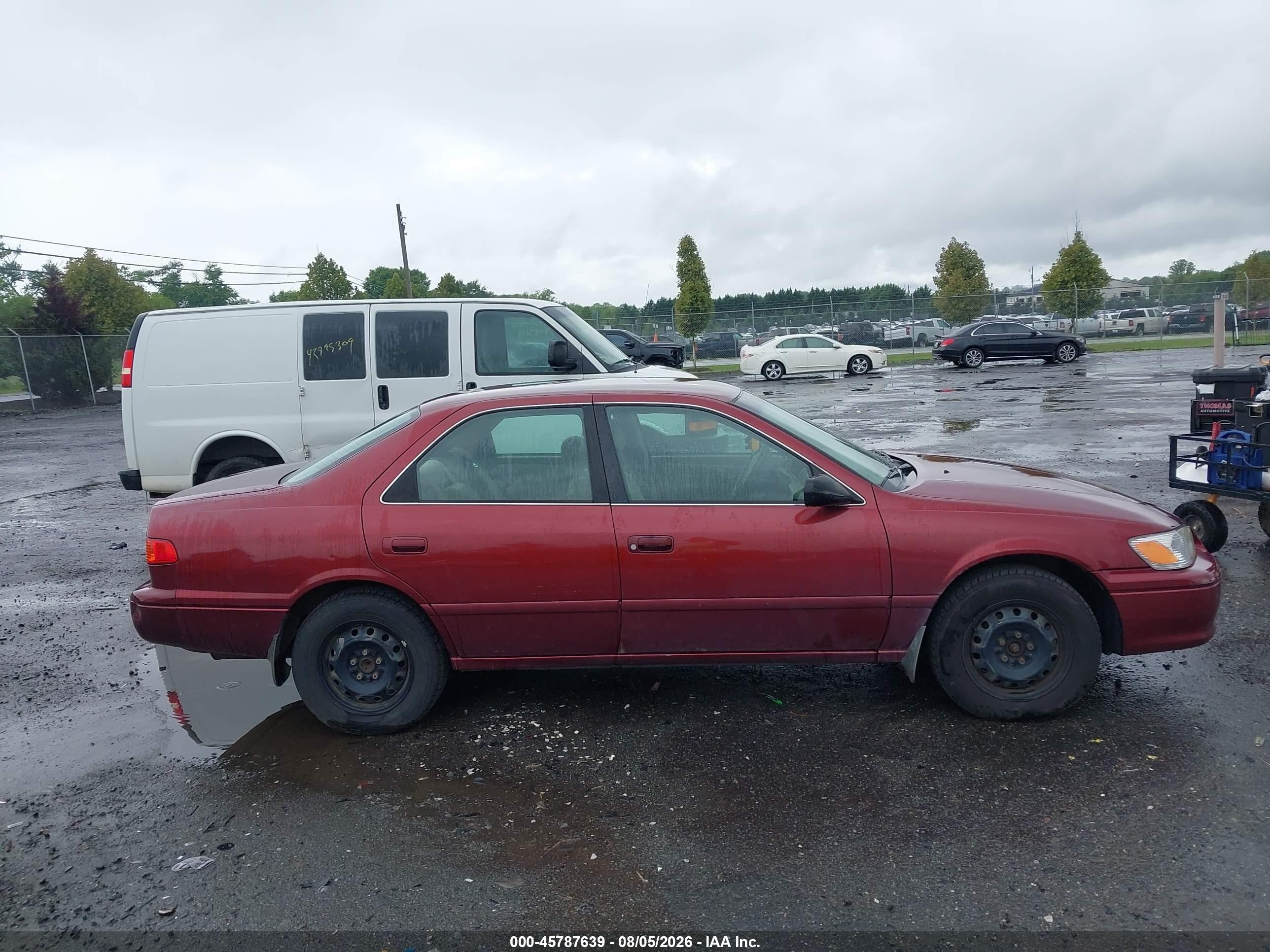 2001 Toyota Camry Ce/le/xle Red vin: 4T1BG22K91U119444