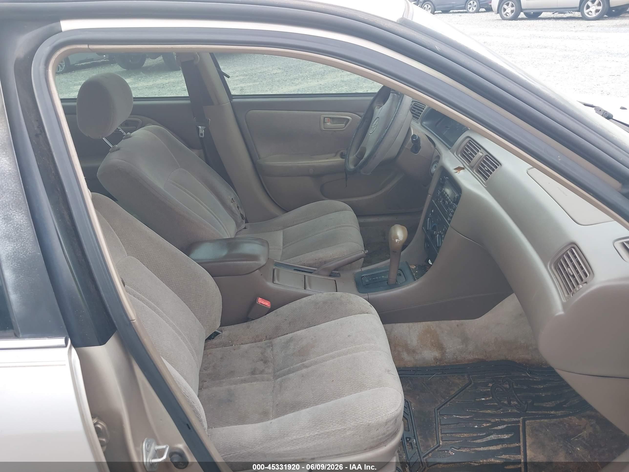 2001 Toyota Camry Le Champagne vin: 4T1BG22K91U792136