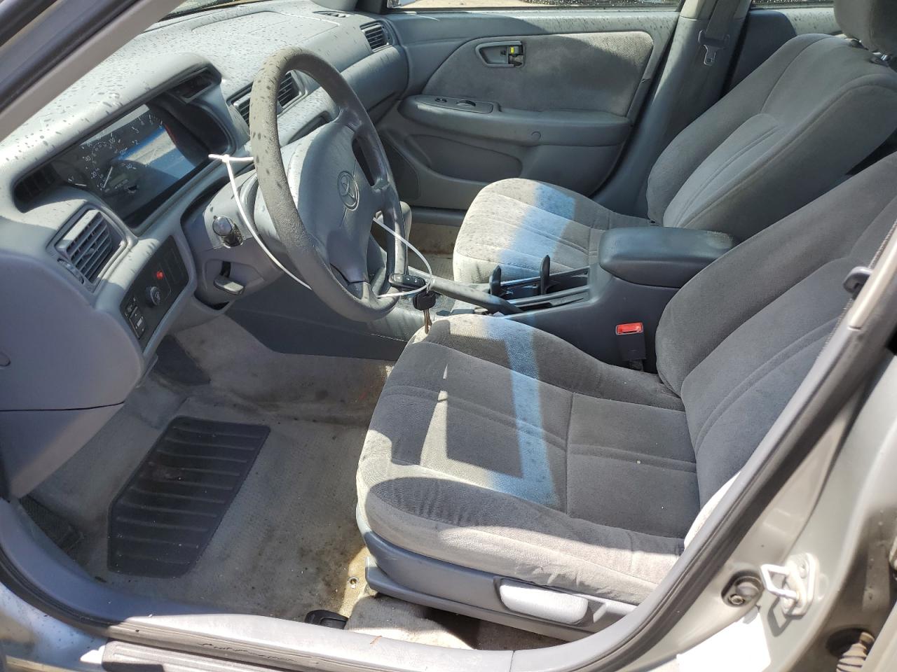 2001 Toyota Camry Ce Silver vin: 4T1BG22K91U820212