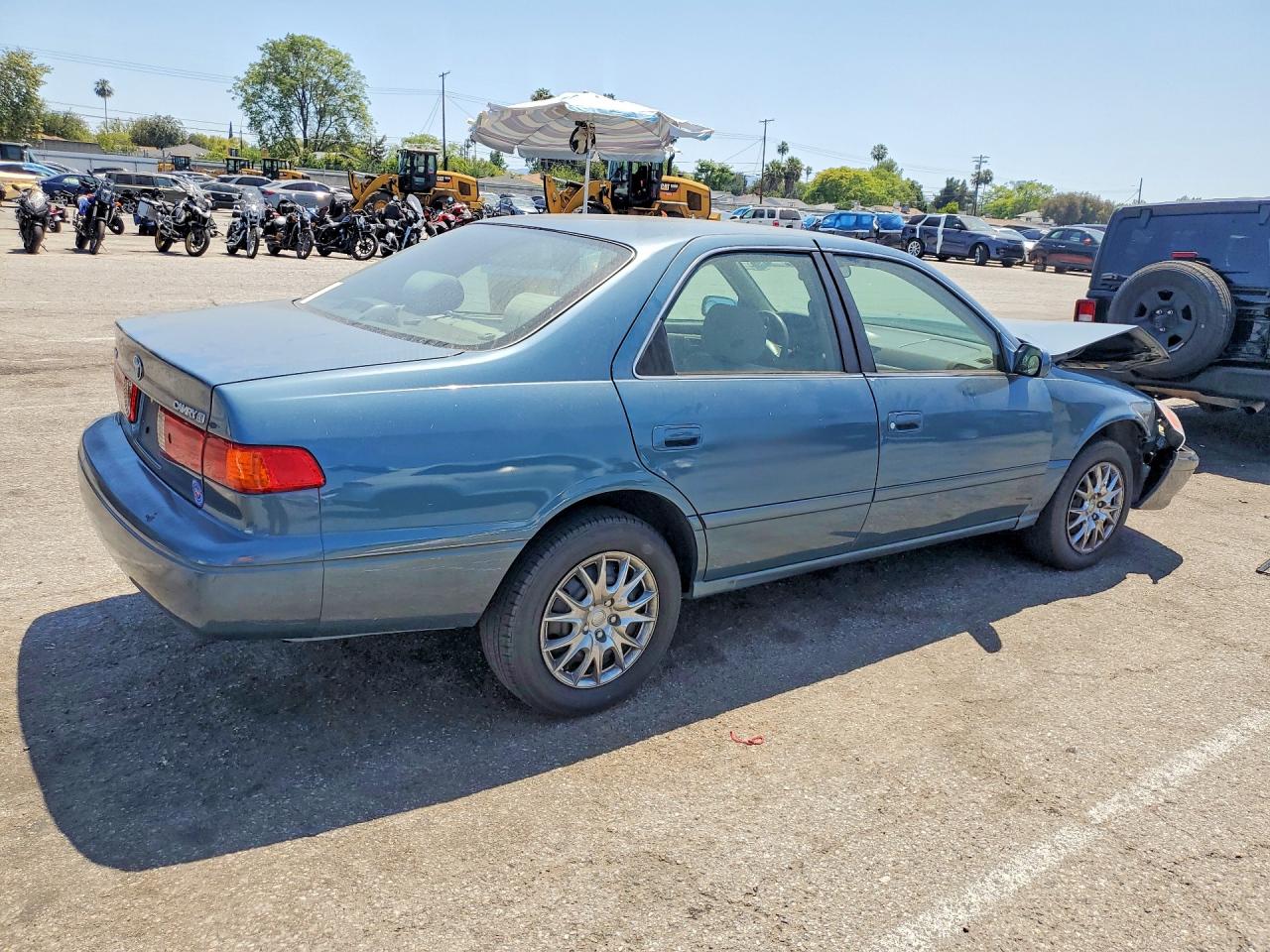 2001 Toyota Camry Le Синий vin: 4T1BG22K91U857065