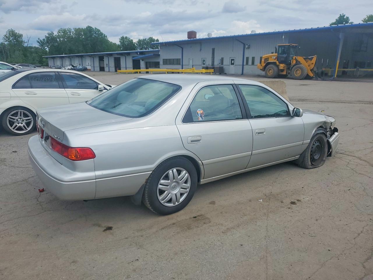2001 Toyota Camry Le Серебряный vin: 4T1BG22K91U865411