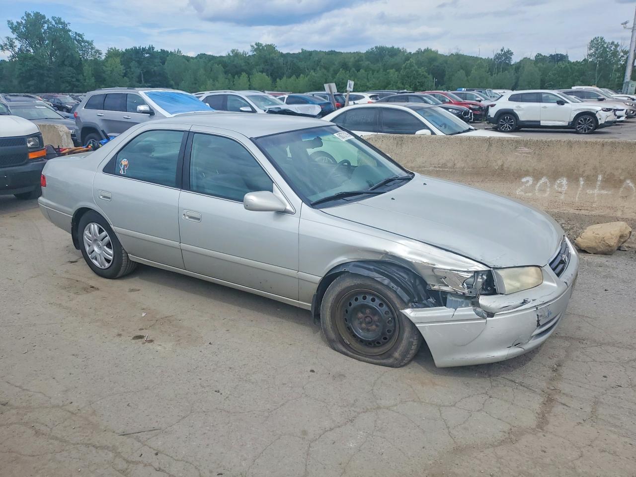 2001 Toyota Camry Le Серебряный vin: 4T1BG22K91U865411