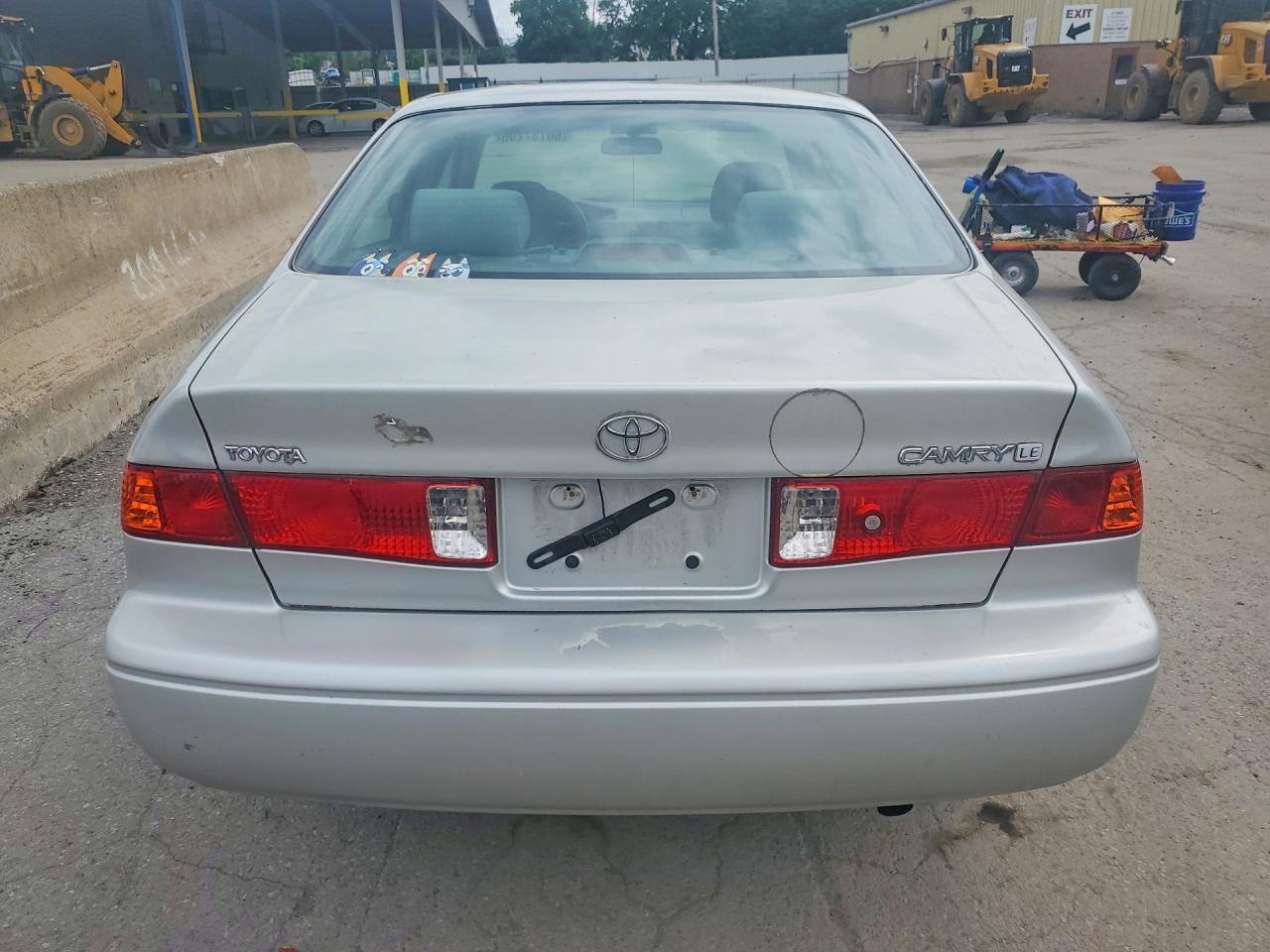 2001 Toyota Camry Le Серебряный vin: 4T1BG22K91U865411
