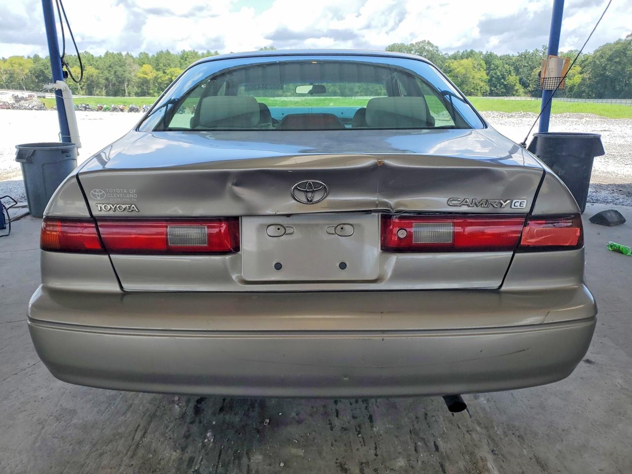 1998 Toyota Camry Ce Серебряный vin: 4T1BG22K9WU353638