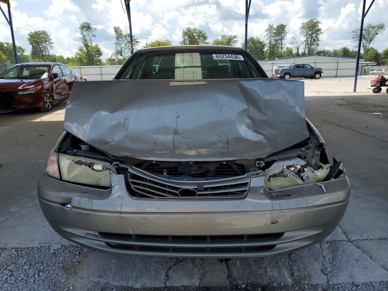 1998 Toyota Camry Ce Серебряный vin: 4T1BG22K9WU353638