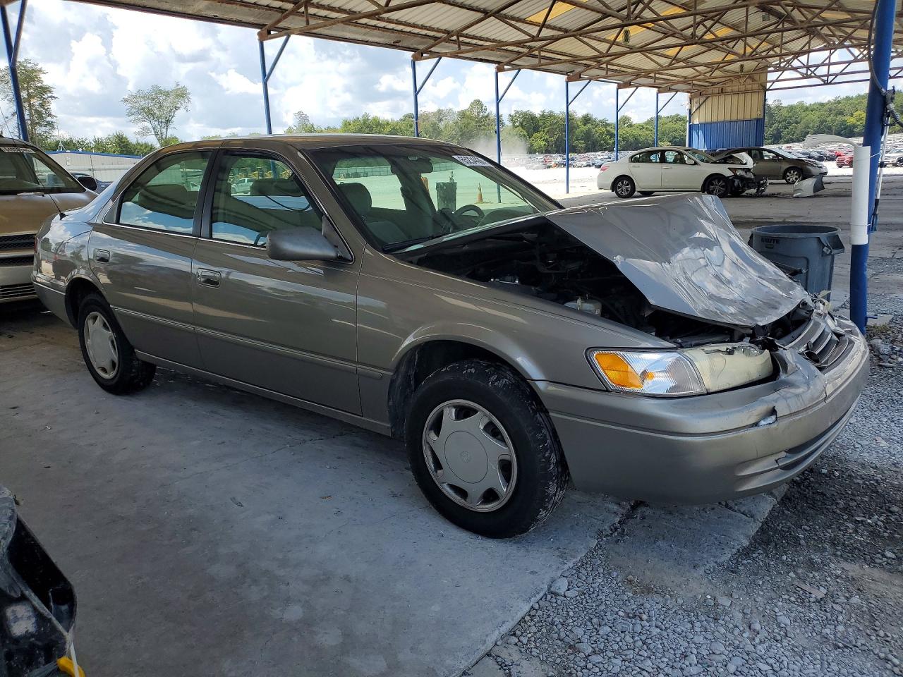 1998 Toyota Camry Ce Серебряный vin: 4T1BG22K9WU353638