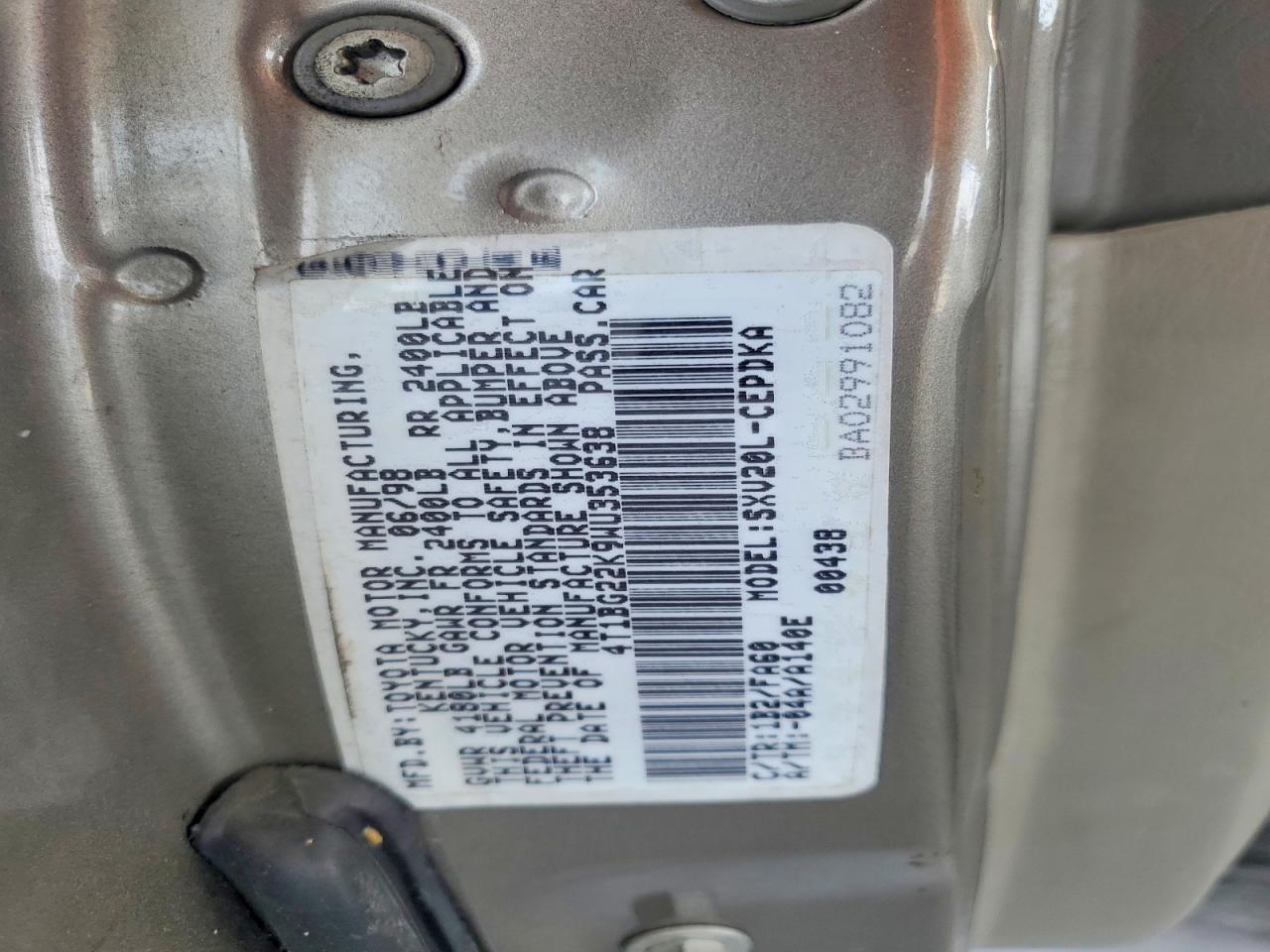 1998 Toyota Camry Ce Серебряный vin: 4T1BG22K9WU353638