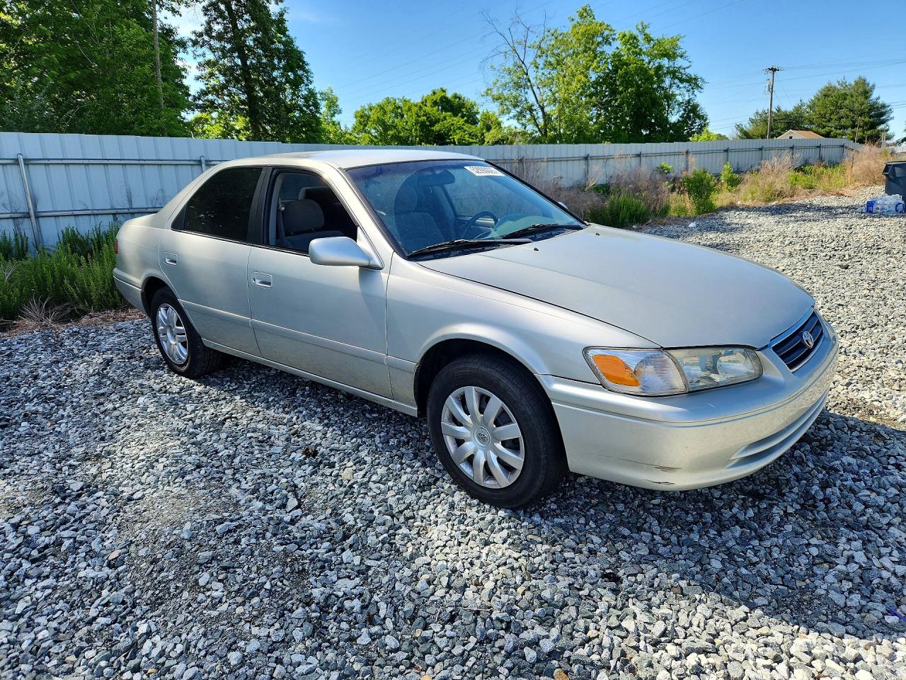2000 Toyota Camry Le Silver vin: 4T1BG22K9YU008581