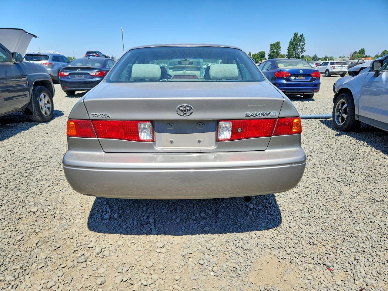 2000 Toyota Camry Ce Silver vin: 4T1BG22K9YU670547