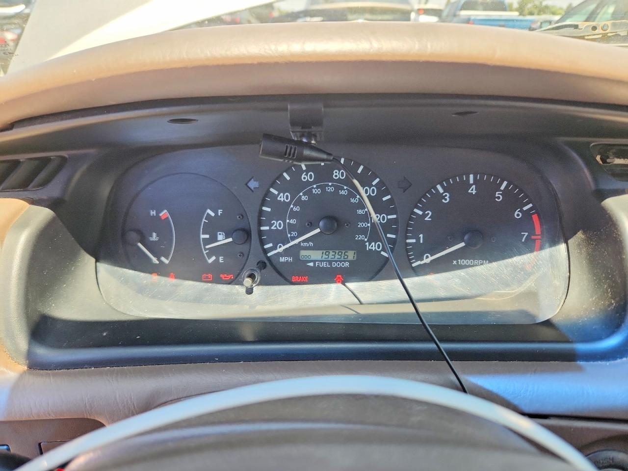 2000 Toyota Camry Ce Silver vin: 4T1BG22K9YU670547